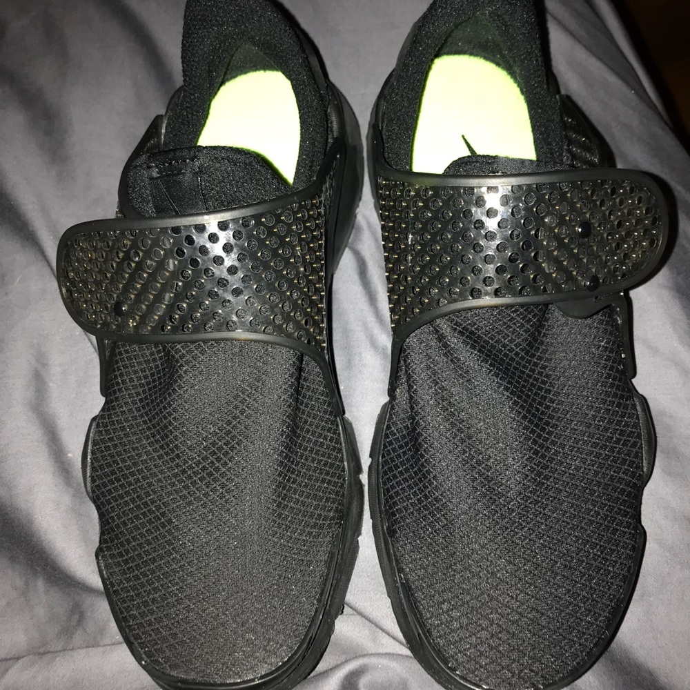 Woman’s Nike sneakers